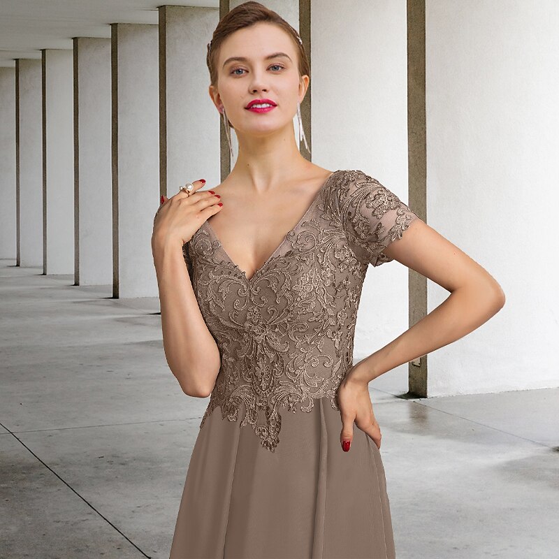 A-Line Mother of the Bride Dress Elegant Plus Size V Neck Ankle Length  Chiffon Lace Short Sleeve with Appliques 2024 2024 - $167.99