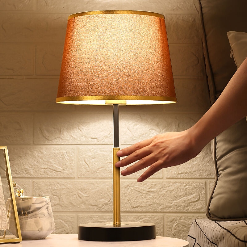 Bedside Table Lamp，Desk Lamps Modern Light Luxury Leather Table Lamp Hotel Bedroom Bedside Lamp American Decorative Table Lamps Nightstand Lamp Bedroom 2025 - $164.99 –P3
