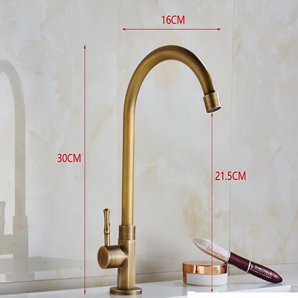robinet d'évier de cuisine traditionnel eau froide uniquement, robinet de cuisine à poignée unique en laiton rétro bec standard galvanisé doré de 2025 ? $72.99 –P1