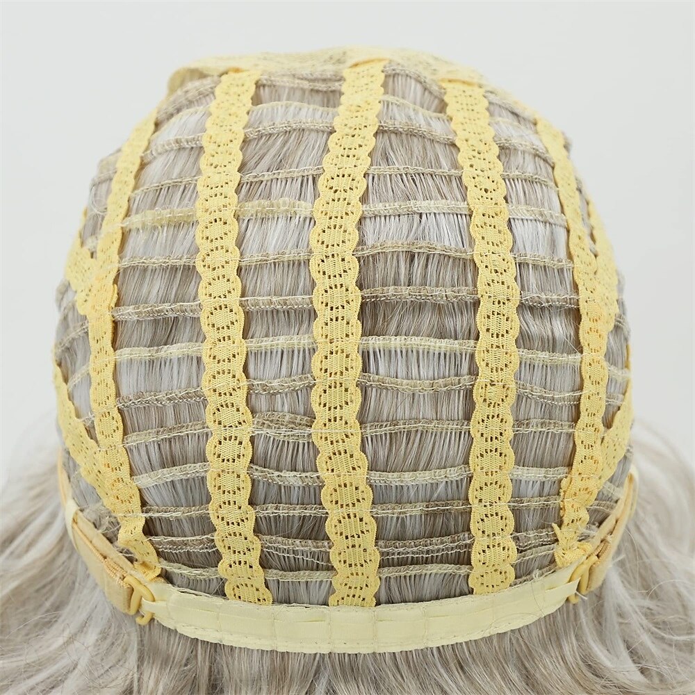 perruques courtes bouclées grises pour les femmes blanches argent blanc mélangé brun perruque bob ondulé avec une frange perruque de remplacement de cheveux synthétiques perruques de fête de noël de 2025 ? $18.99 –P6