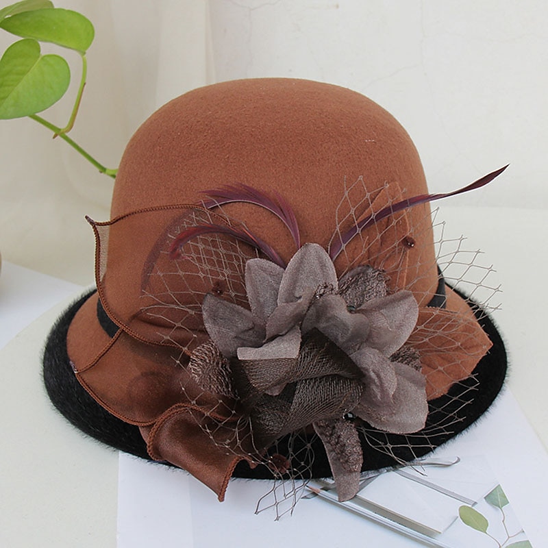 kentucky cappello derby autunnale cappelli da sposa piume artificiali misto poli/cotone bombetta/cloche cappello alla pescatora cappello fedora casual vacanza stile vintage elegante con applicazioni del 2025 a $18.99 –P16