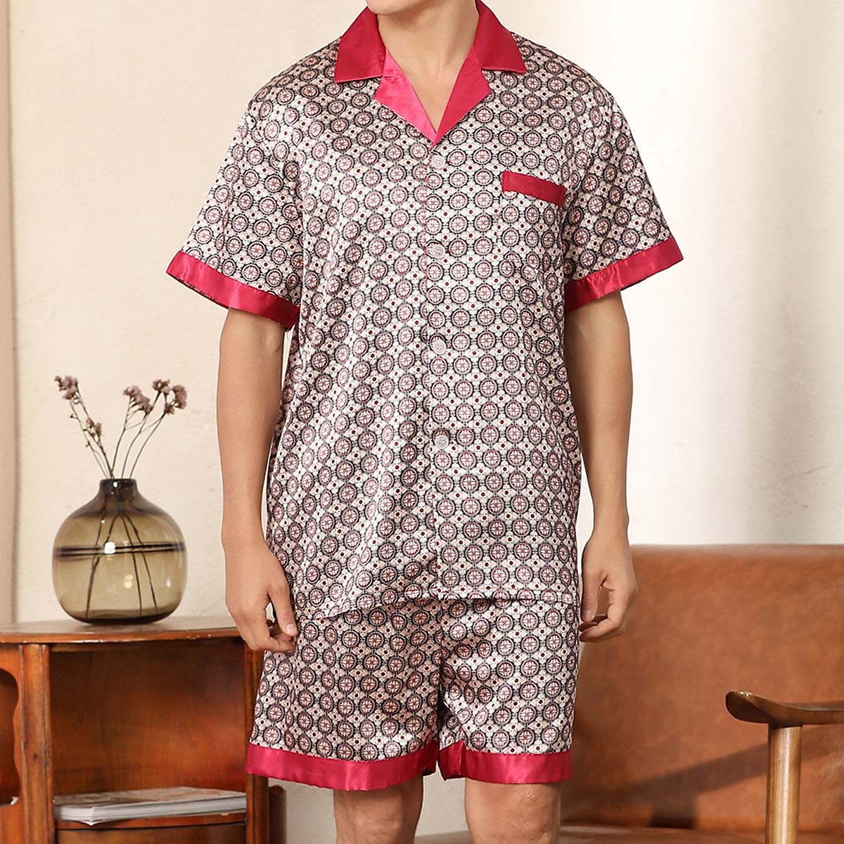 Miesten Uniasut Yöpukusarja Silkkipyjama Pyjama toppi ja shortsit 1set Pilkku Yksinkertainen Mukavuus Koti Päivittäin Tekosilkki Hengittävä Kauluskäänne Lyhythihainen Shortsit Tasku Syksy Kevät Viini 2025 - $34.99 –P5