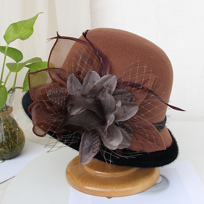 kentucky cappello derby autunnale cappelli da sposa piume artificiali misto poli/cotone bombetta/cloche cappello alla pescatora cappello fedora casual vacanza stile vintage elegante con applicazioni del 2025 a $18.99 –P6