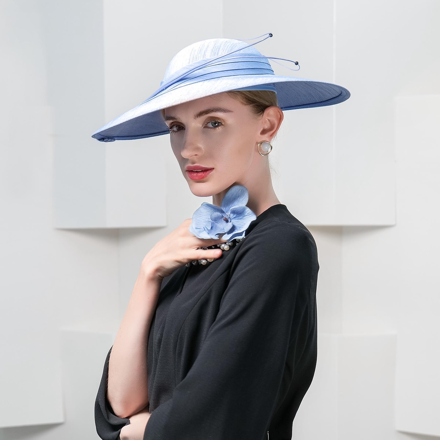Modedesign Elegant Hatter med Fjær 1PC Bryllup  Fest  Kveld Hodepryd å imponere Hatter Race Day Kjole 2025 - $90.99 –P12