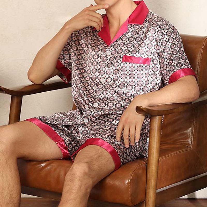 Miesten Uniasut Yöpukusarja Silkkipyjama Pyjama toppi ja shortsit 1set Pilkku Yksinkertainen Mukavuus Koti Päivittäin Tekosilkki Hengittävä Kauluskäänne Lyhythihainen Shortsit Tasku Syksy Kevät Viini 2025 - $34.99 –P6