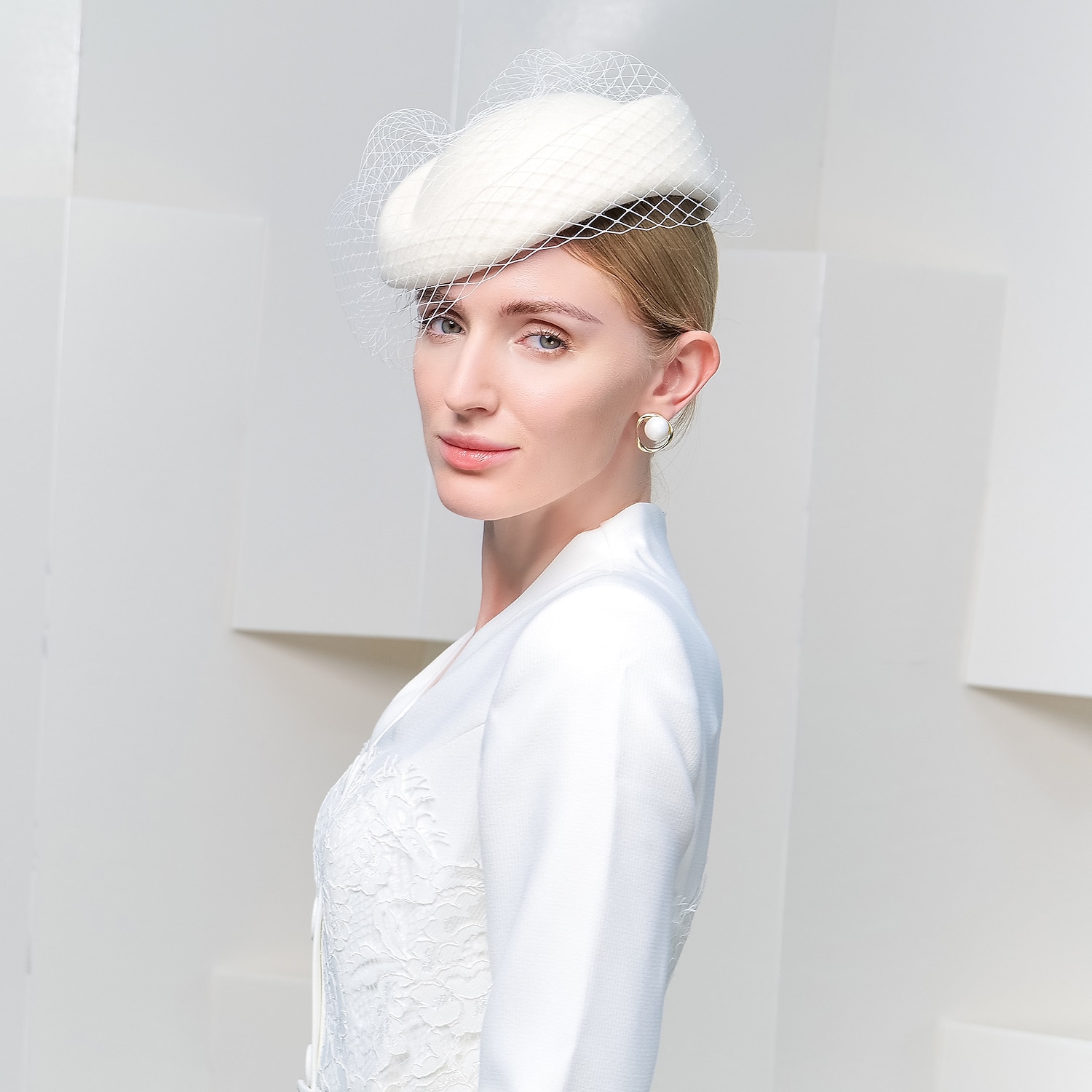 moda cappelli eleganti in lana 100% con copricapo da sposa / festa / sera in puro colore / tulle 1pc del 2025 a $43.99 –P7