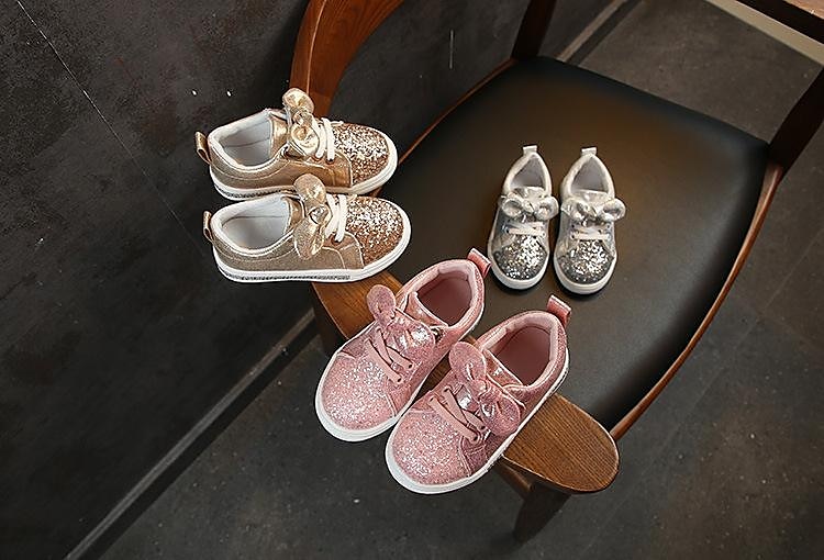 Fille Basket du quotidien Sports et plein air Paillettes Décontractées Matière synthétique Petits enfants (4-7 ans) Tout-petit (2-4 ans) Ecole du quotidien Marche Extérieur Paillette Lacet Paillettes de 2025 ? $19.99 –P8