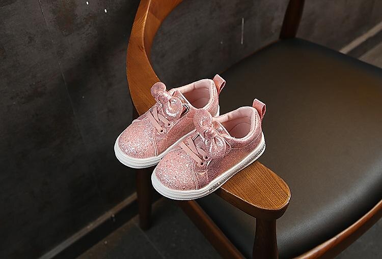 Fille Basket du quotidien Sports et plein air Paillettes Décontractées Matière synthétique Petits enfants (4-7 ans) Tout-petit (2-4 ans) Ecole du quotidien Marche Extérieur Paillette Lacet Paillettes de 2025 ? $19.99 –P9