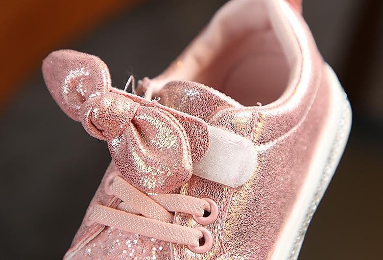 Fille Basket du quotidien Sports et plein air Paillettes Décontractées Matière synthétique Petits enfants (4-7 ans) Tout-petit (2-4 ans) Ecole du quotidien Marche Extérieur Paillette Lacet Paillettes de 2025 ? $19.99 –P14