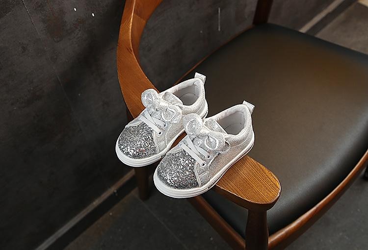 Fille Basket du quotidien Sports et plein air Paillettes Décontractées Matière synthétique Petits enfants (4-7 ans) Tout-petit (2-4 ans) Ecole du quotidien Marche Extérieur Paillette Lacet Paillettes de 2025 ? $19.99 –P13