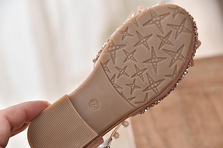 Da ragazza Tacchi Giornaliero Brilla Scarpe di tela Tacchi Lustrini PU Cosplay Ragazzi (7 anni +) Ragazzini (4-7 anni) Matrimonio Feste Regalo Footing Danza Fiocco Perle Fibbia Argento Nero Rosa del 2025 a $29.99 –P4