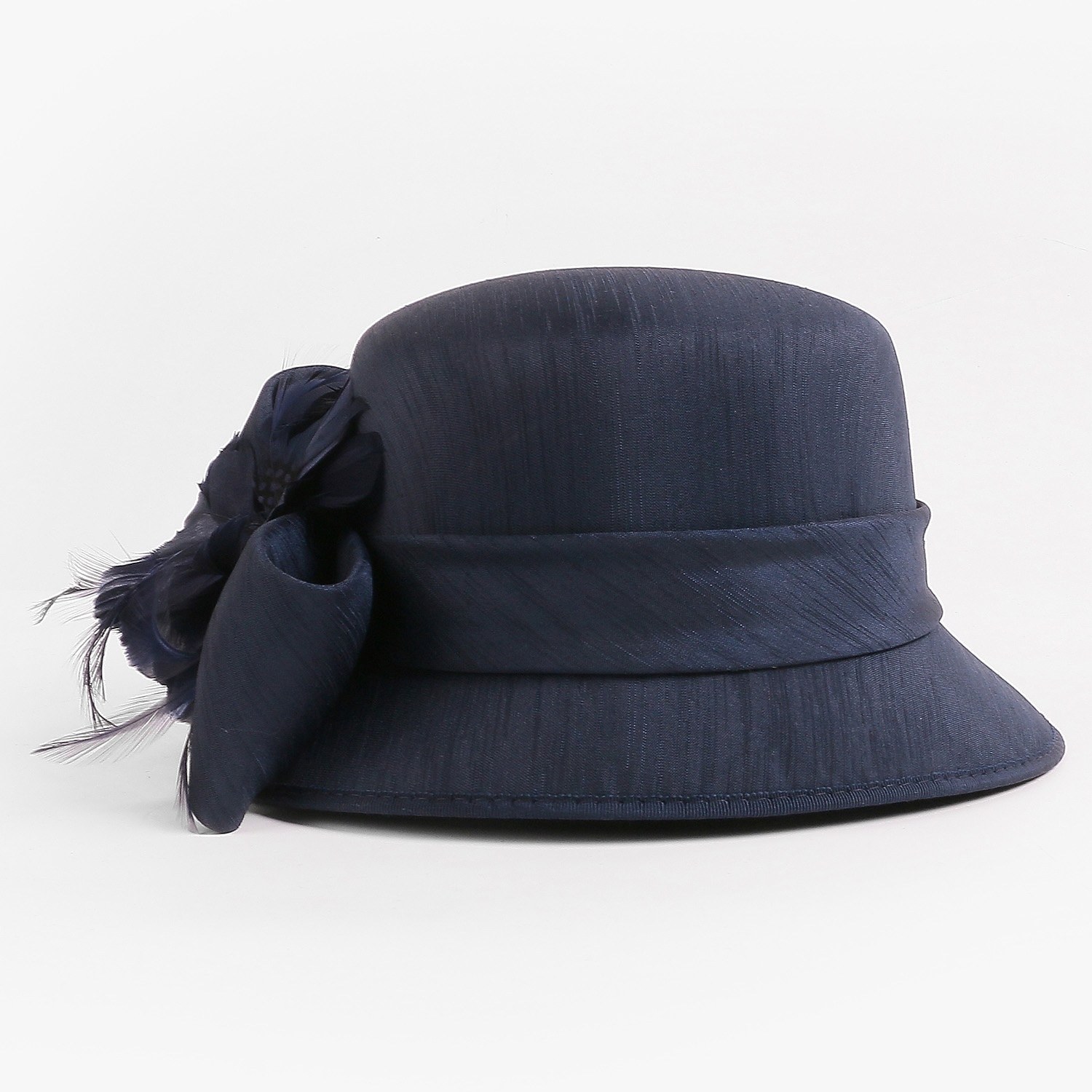cappelli in fibra bombetta / cappello a cloche tea party corsa di cavalli elegante con copricapo di piume copricapo / occasione speciale del 2025 a $50.99 –P9