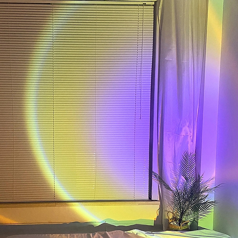 Sunset Lampe Sonnenuntergangs-Projektorlampe, USB-betriebene Regenbogen-Sonnenuntergangs-Atmosphärenlampe, 180 Grad drehbar für Wohnzimmer, Schlafzimmer, Nachttischlampe 2025 - $7.49 –P7