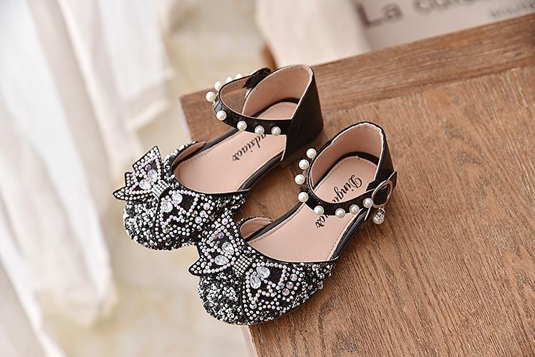 Da ragazza Tacchi Giornaliero Brilla Scarpe di tela Tacchi Lustrini PU Cosplay Ragazzi (7 anni +) Ragazzini (4-7 anni) Matrimonio Feste Regalo Footing Danza Fiocco Perle Fibbia Argento Nero Rosa del 2025 a $29.99 –P12