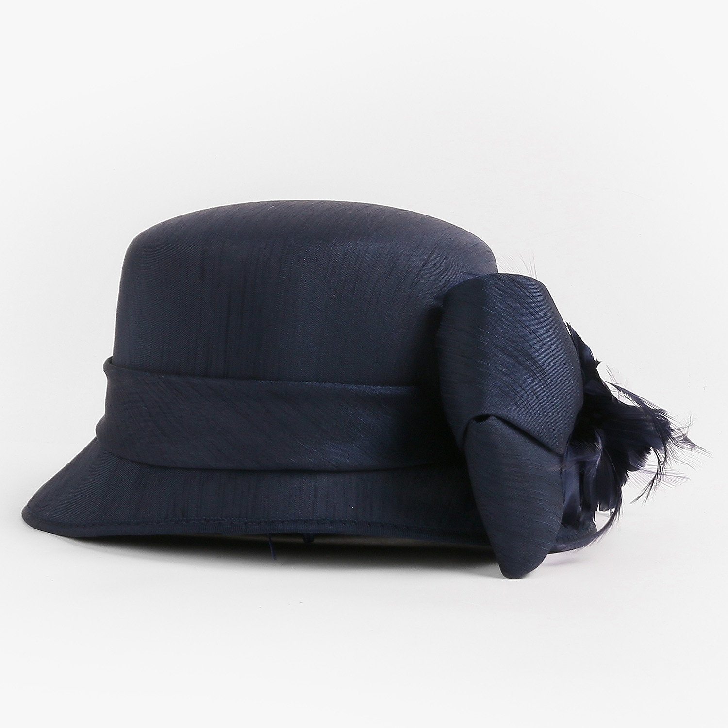 cappelli in fibra bombetta / cappello a cloche tea party corsa di cavalli elegante con copricapo di piume copricapo / occasione speciale del 2025 a $50.99 –P12