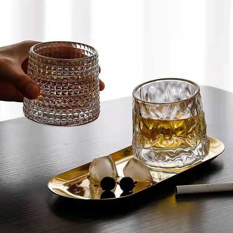 Bar drehend Whiskey Weißwein Kreiselbecher Haushalt Bier Rotwein Glas Shaker Tumbler Becher Whiskey Eiswürfel Eisbereiter 2025 - $12.49 –P3