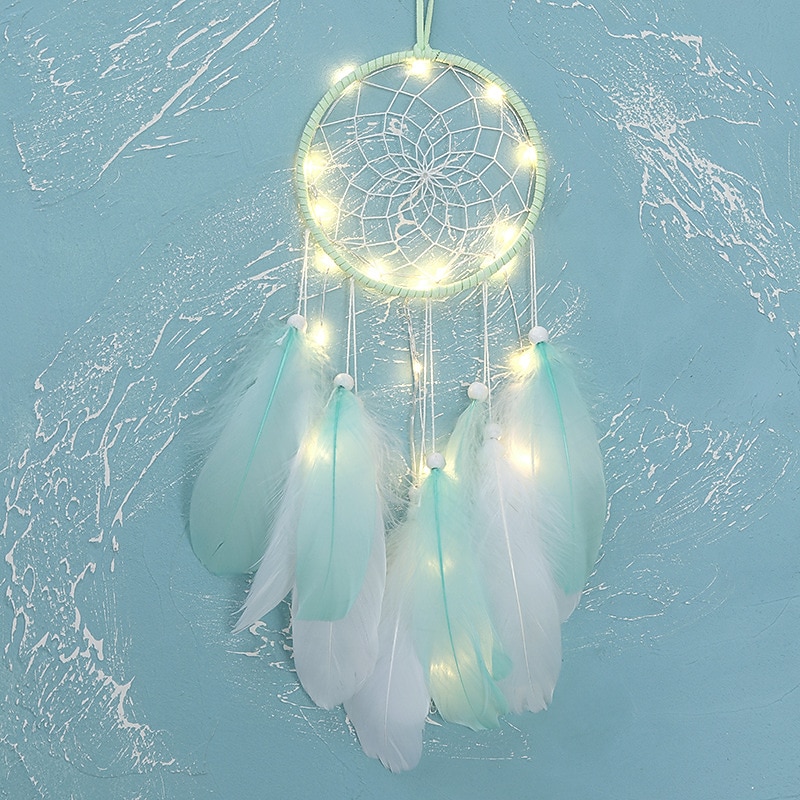Capteur de rêves led plume lumière créative fée lampe tenture murale vacances décorations chambre famille mariage fête d'anniversaire bénédiction cadeau de 2025 ? $11.49 –P18