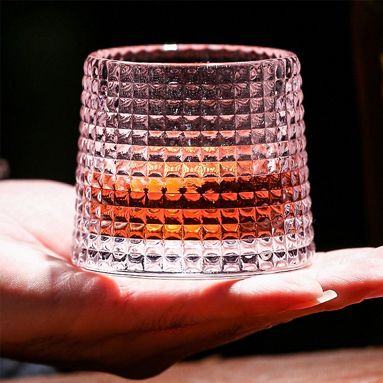 Bar drehend Whiskey Weißwein Kreiselbecher Haushalt Bier Rotwein Glas Shaker Tumbler Becher Whiskey Eiswürfel Eisbereiter 2025 - $12.49 –P10