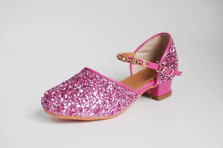 Sapatos de dança de salão prateados com glitter para meninas – sapatos de festa de princesa de salto baixo com tira de strass no tornozelo para casamentos e apresentações de 2025 por $34.99 –P5