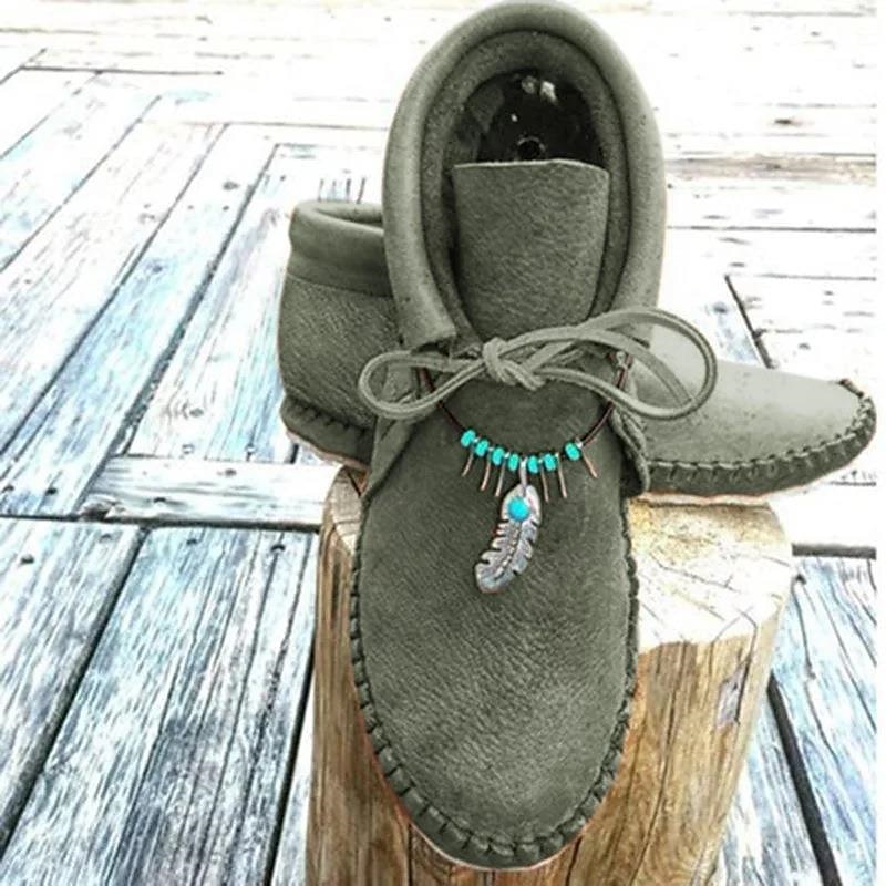 Botas femininas de cano curto mocassim de couro sintético com detalhes de penas e contas, calçados casuais confortáveis para uso ao ar livre e no dia a dia de 2025 por $42.99 –P2