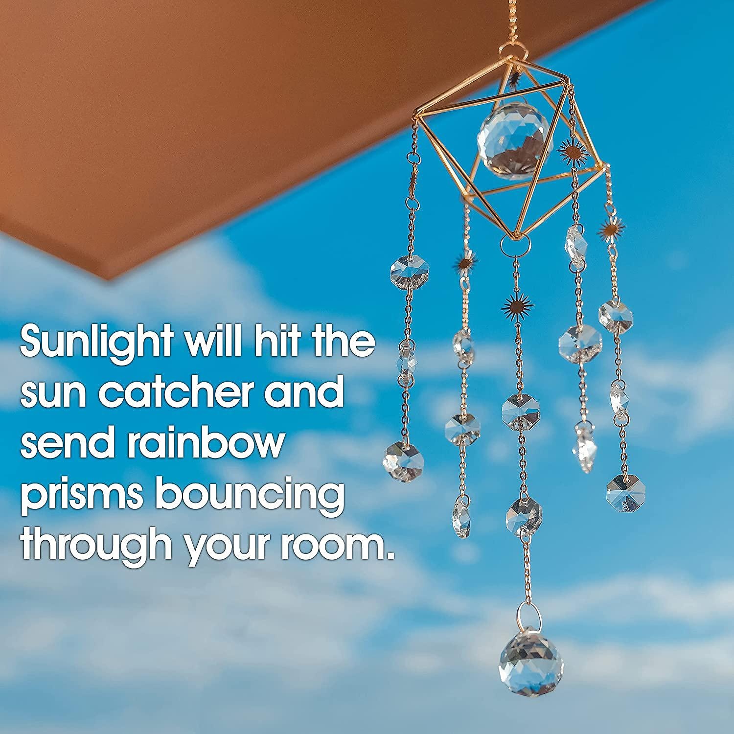 suncatcher zlatý s krystaly, motiv s nebeským měsícem, krystaly odrážející světlo, design zlatého řetízku, měsíc a hvězdy (styl krystalové kapky) 2025 - $20.99 –P8