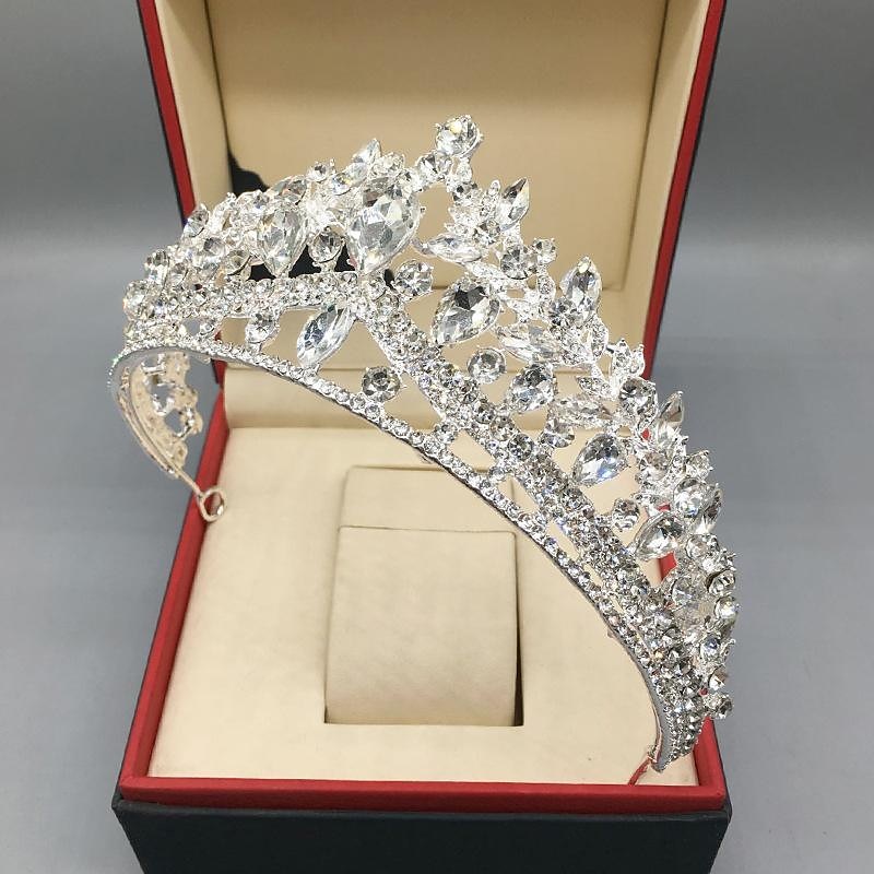 Silver Tiara and Crown for Women Crystal Queen Crowns Rhinestone Princess Tiaras for Girl Bride Wedding Hair Accessories for Bridal Birthday Party Prom Halloween Cos-play Costume Christmas 2025 - $24.99 –P1