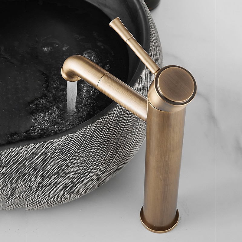 mitigeur d'évier de salle de bain vintage haut, robinets de lavabo monobloc monocommande monté sur pont antique, avec tuyau d'eau chaude et froide robinets d'eau rétro laiton noir de 2025 ? $105.99 –P6