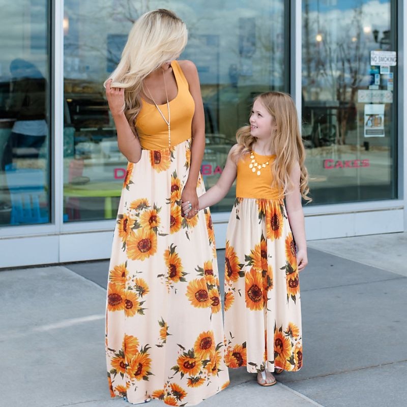 Mommy and Me Dresses Tie Dye Sunflower Casual Print Black White Sleeveless Midi Mommy And Me Outfits Active Matching Outfits 2025 - $20.99 –P2