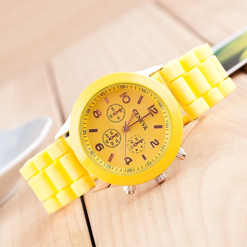 Reloj de cuarzo de moda para mujer, reloj minimalista de tendencia para estudiantes, relojes de silicona de gelatina, regalos para niñas, reloj femenino 2025 - $11.99 –P2