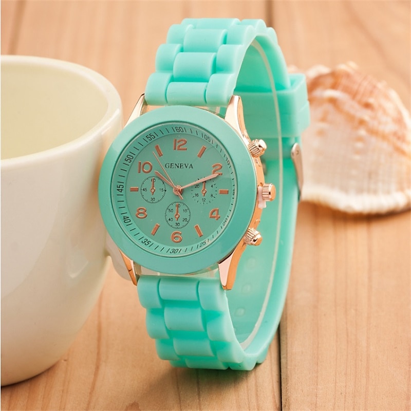 Reloj de cuarzo de moda para mujer, reloj minimalista de tendencia para estudiantes, relojes de silicona de gelatina, regalos para niñas, reloj femenino 2025 - $11.99 –P13