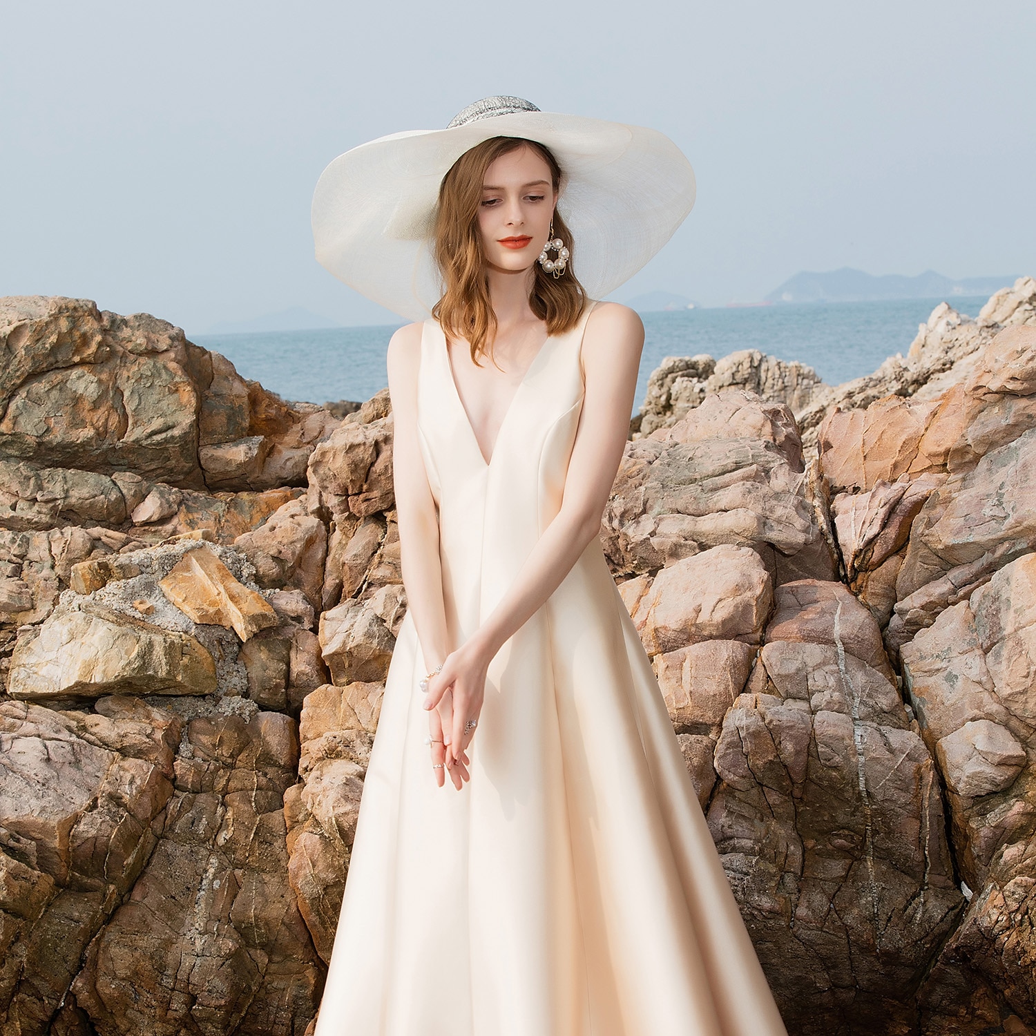 hüte kopfschmuck sinamay melone / cloche hut sonnenhut sinamay hut strand damentag elegant britisch mit schleife spleißen kopfschmuck kopfbedeckung abschluss 2025 - $81.99 –P1