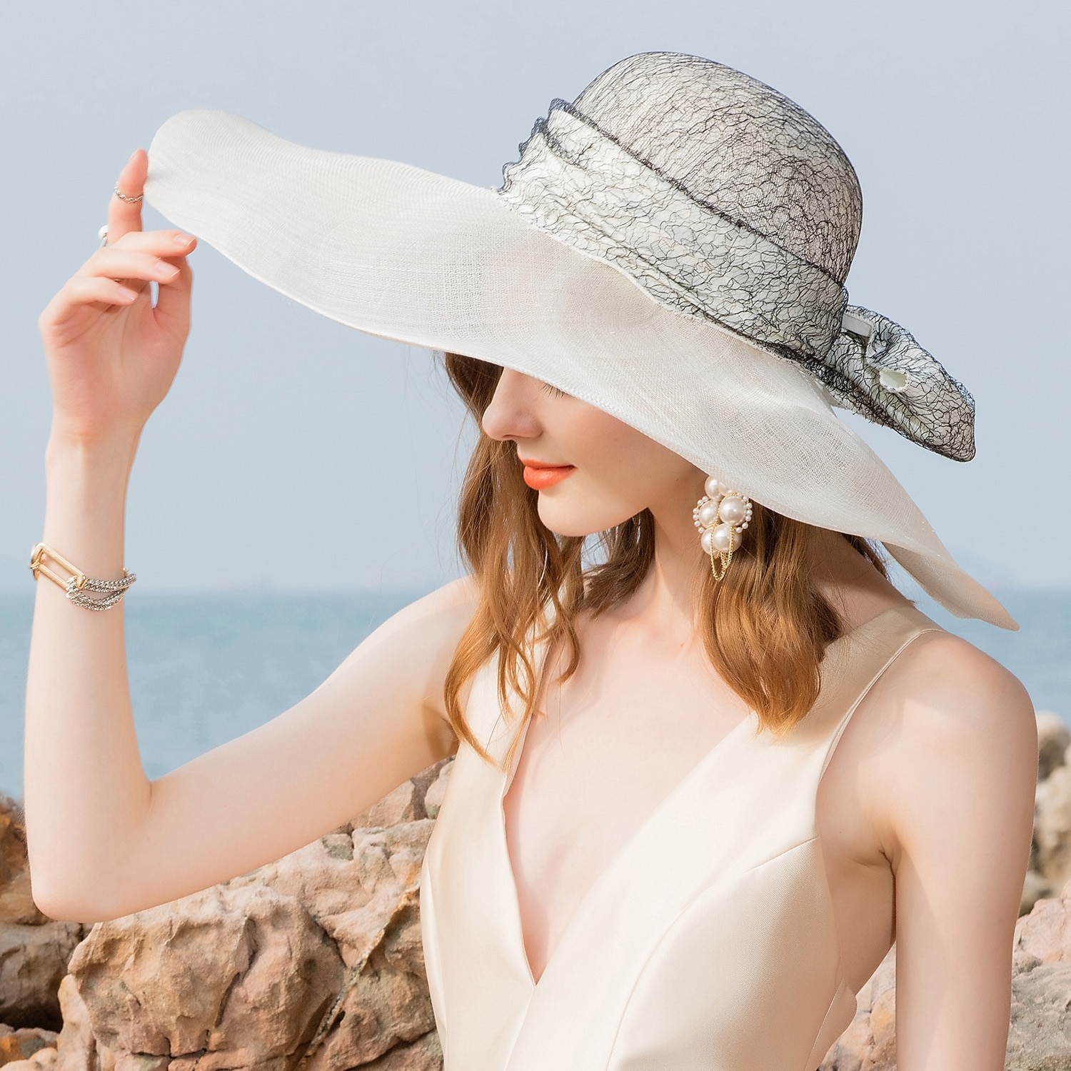hüte kopfschmuck sinamay melone / cloche hut sonnenhut sinamay hut strand damentag elegant britisch mit schleife spleißen kopfschmuck kopfbedeckung abschluss 2025 - $81.99 –P5