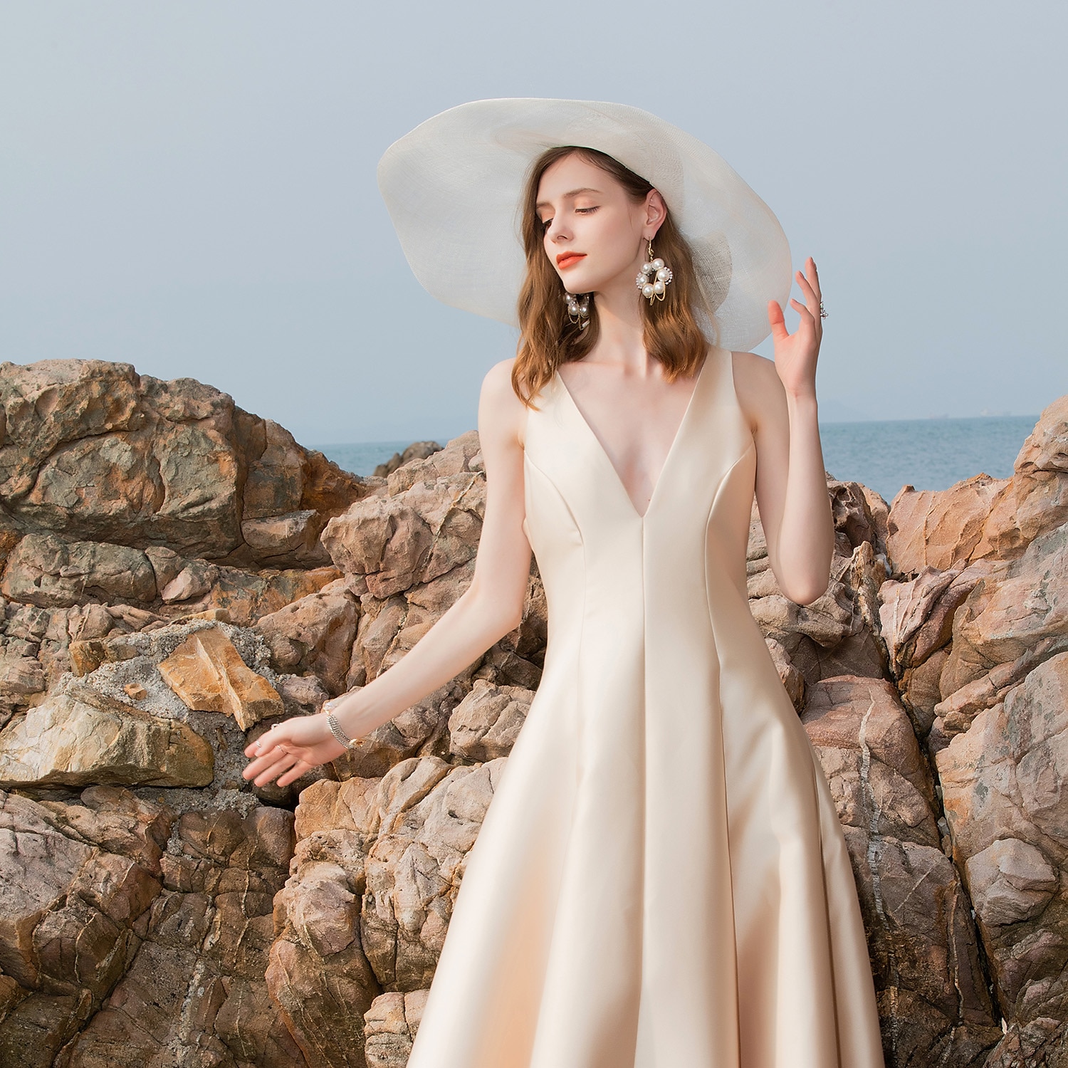 hüte kopfschmuck sinamay melone / cloche hut sonnenhut sinamay hut strand damentag elegant britisch mit schleife spleißen kopfschmuck kopfbedeckung abschluss 2025 - $81.99 –P9