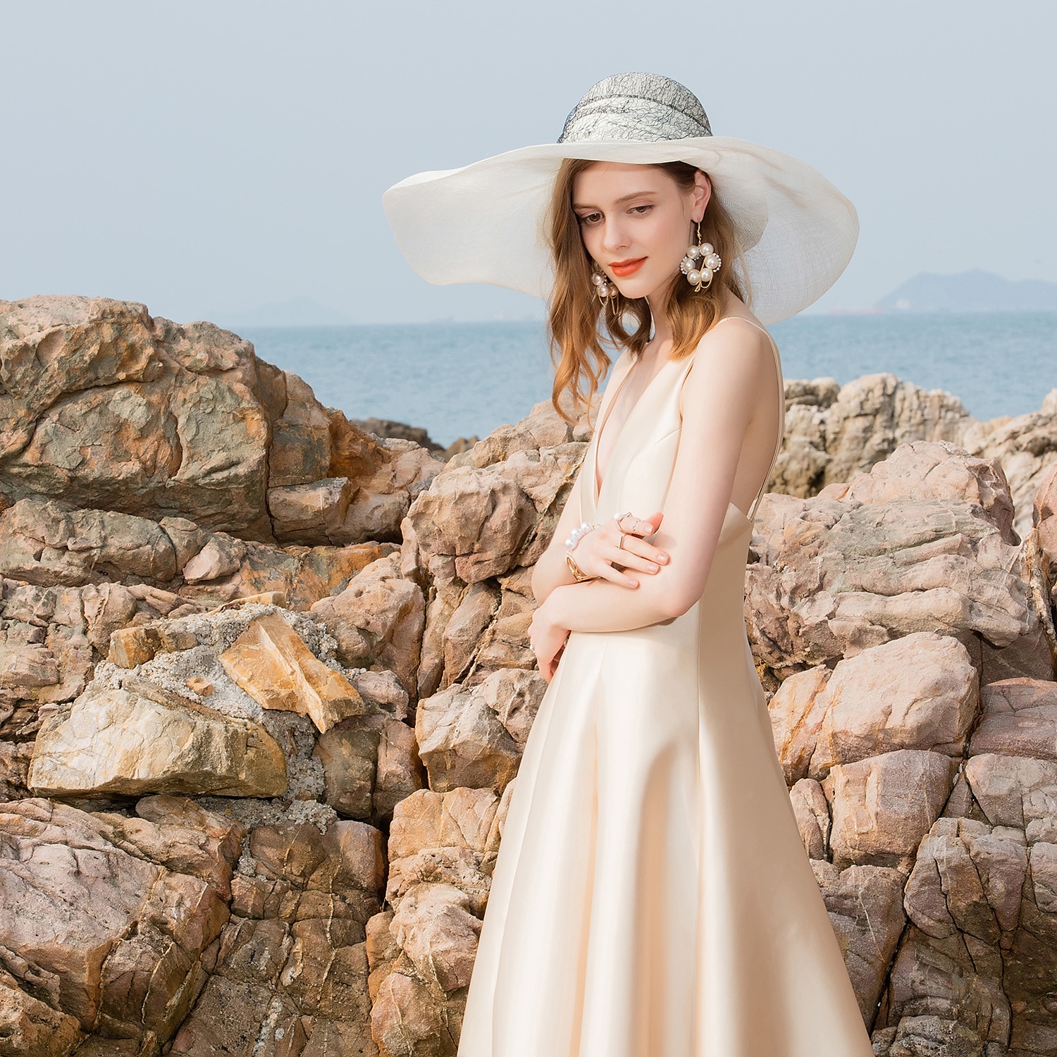 hüte kopfschmuck sinamay melone / cloche hut sonnenhut sinamay hut strand damentag elegant britisch mit schleife spleißen kopfschmuck kopfbedeckung abschluss 2025 - $81.99 –P3