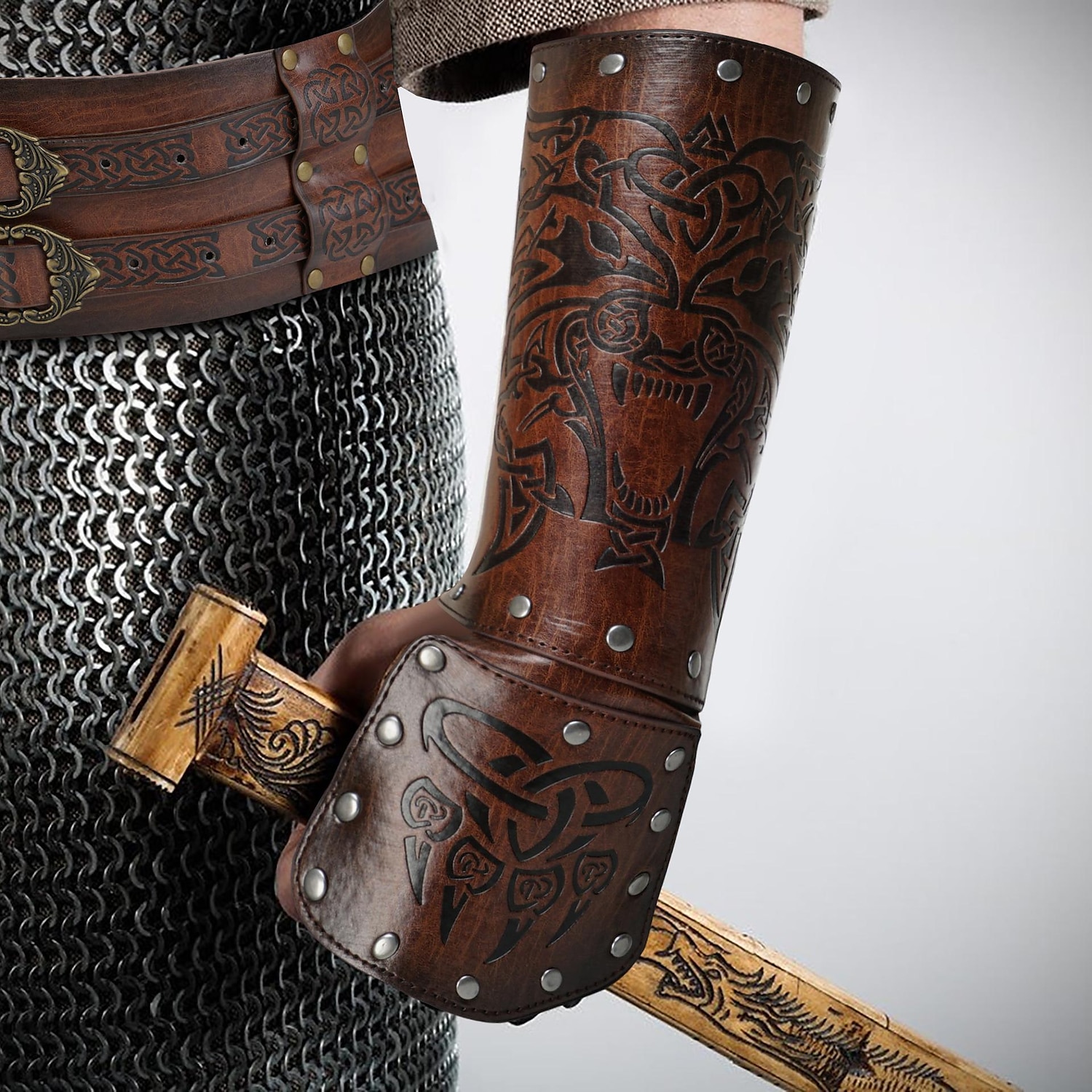 Vintage Punk e gótico Medieval Traje Cosplay Armas e Armaduras Pulseira Guerreiro Cavalheiro Viking Tiro com arco Homens Viking Dia Das Bruxas Baile de Máscaras Espetáculo Palco feira renascentista de 2025 por $23.99 –P4