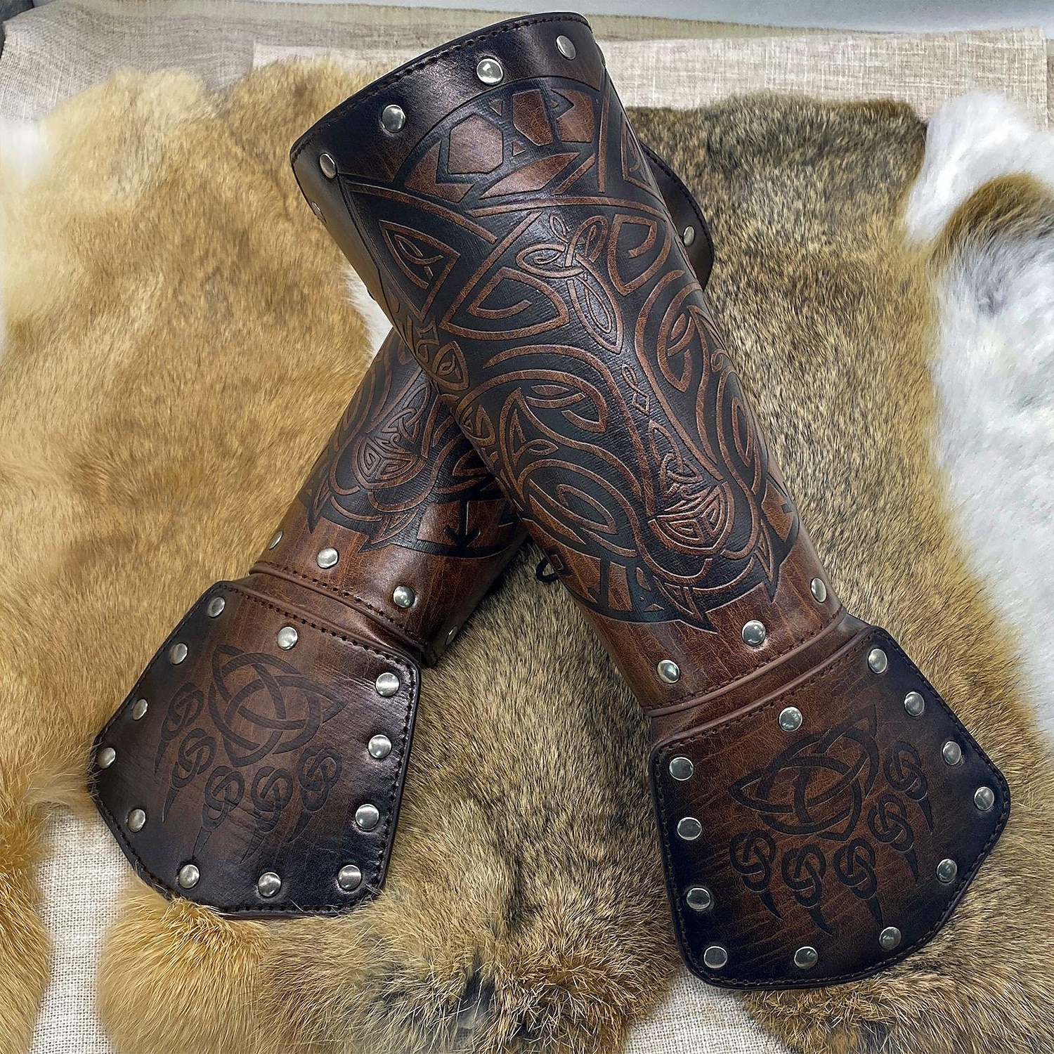Vintage Punk e gótico Medieval Traje Cosplay Armas e Armaduras Pulseira Guerreiro Cavalheiro Viking Tiro com arco Homens Viking Dia Das Bruxas Baile de Máscaras Espetáculo Palco feira renascentista de 2025 por $23.99 –P10