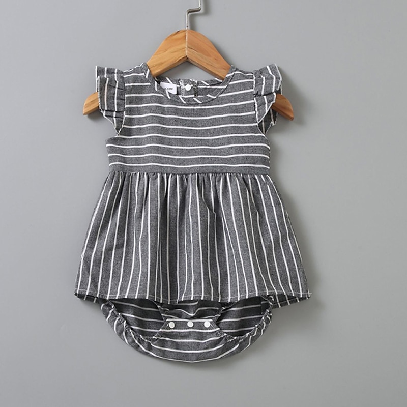 Mamãe e eu Macacão Listra Ao ar livre Frente Única Cinzento Sem Manga Mini Férias Roupas Combinando de 2025 por $18.49 –P6