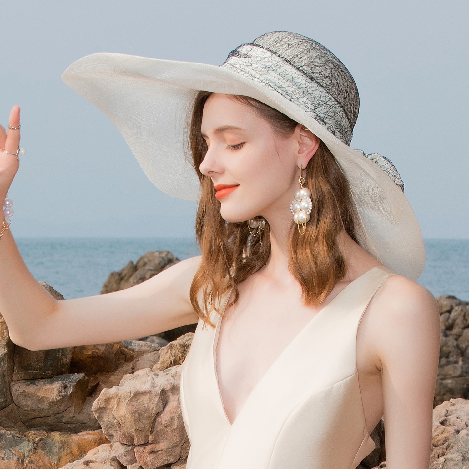 hüte kopfschmuck sinamay melone / cloche hut sonnenhut sinamay hut strand damentag elegant britisch mit schleife spleißen kopfschmuck kopfbedeckung abschluss 2025 - $81.99 –P7