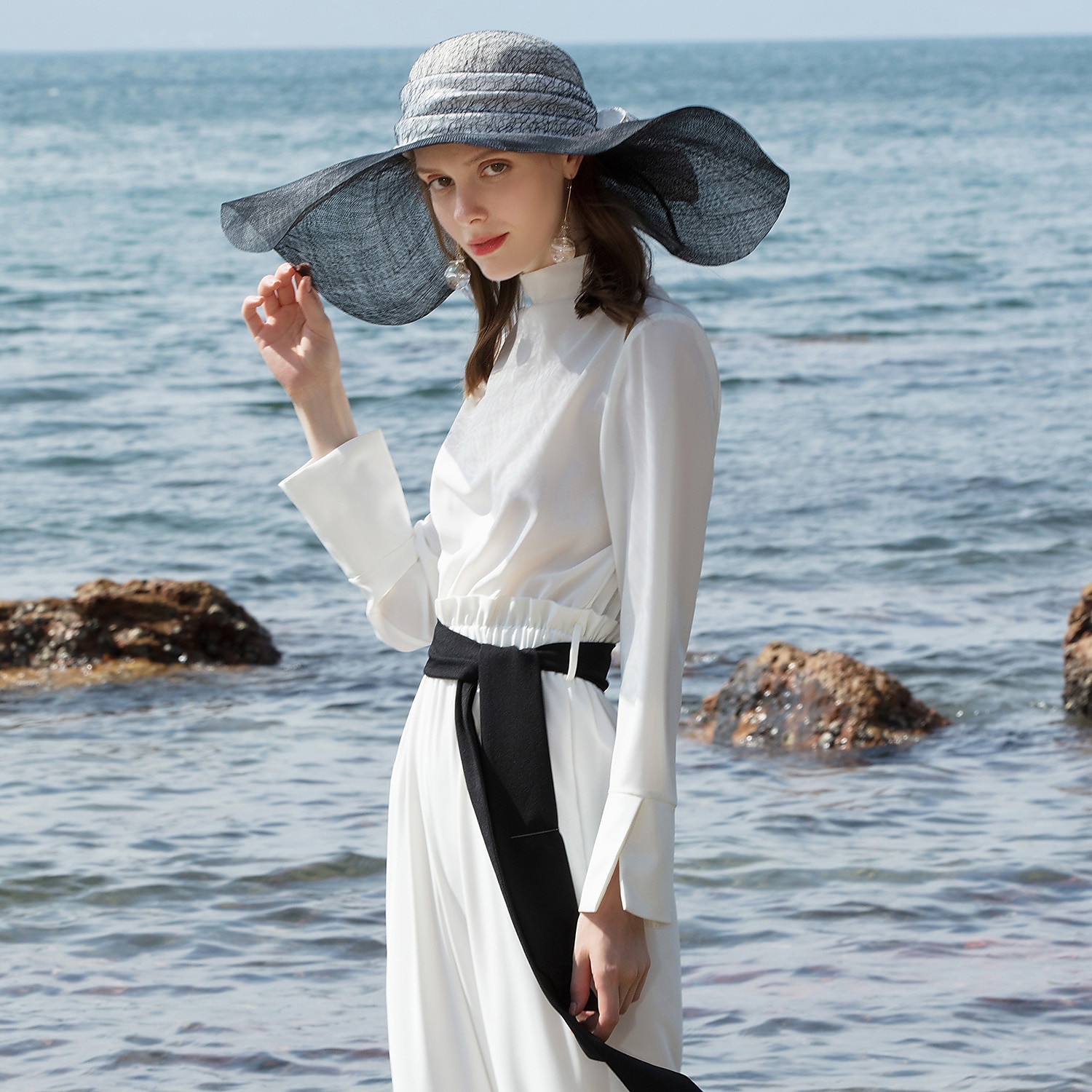 hüte kopfschmuck sinamay melone / cloche hut sonnenhut sinamay hut strand damentag elegant britisch mit schleife spleißen kopfschmuck kopfbedeckung abschluss 2025 - $81.99 –P11