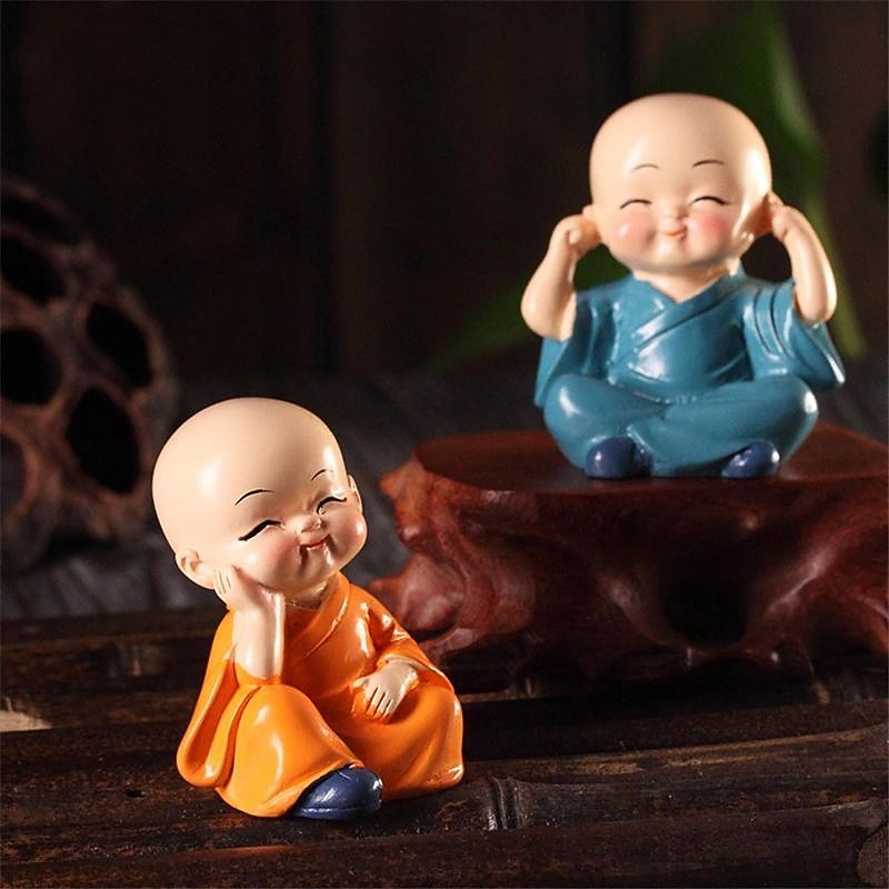 creativi 4 piccoli ornamenti in resina monaco, artigianato decorazione desktop del 2025 a $9.49 –P4