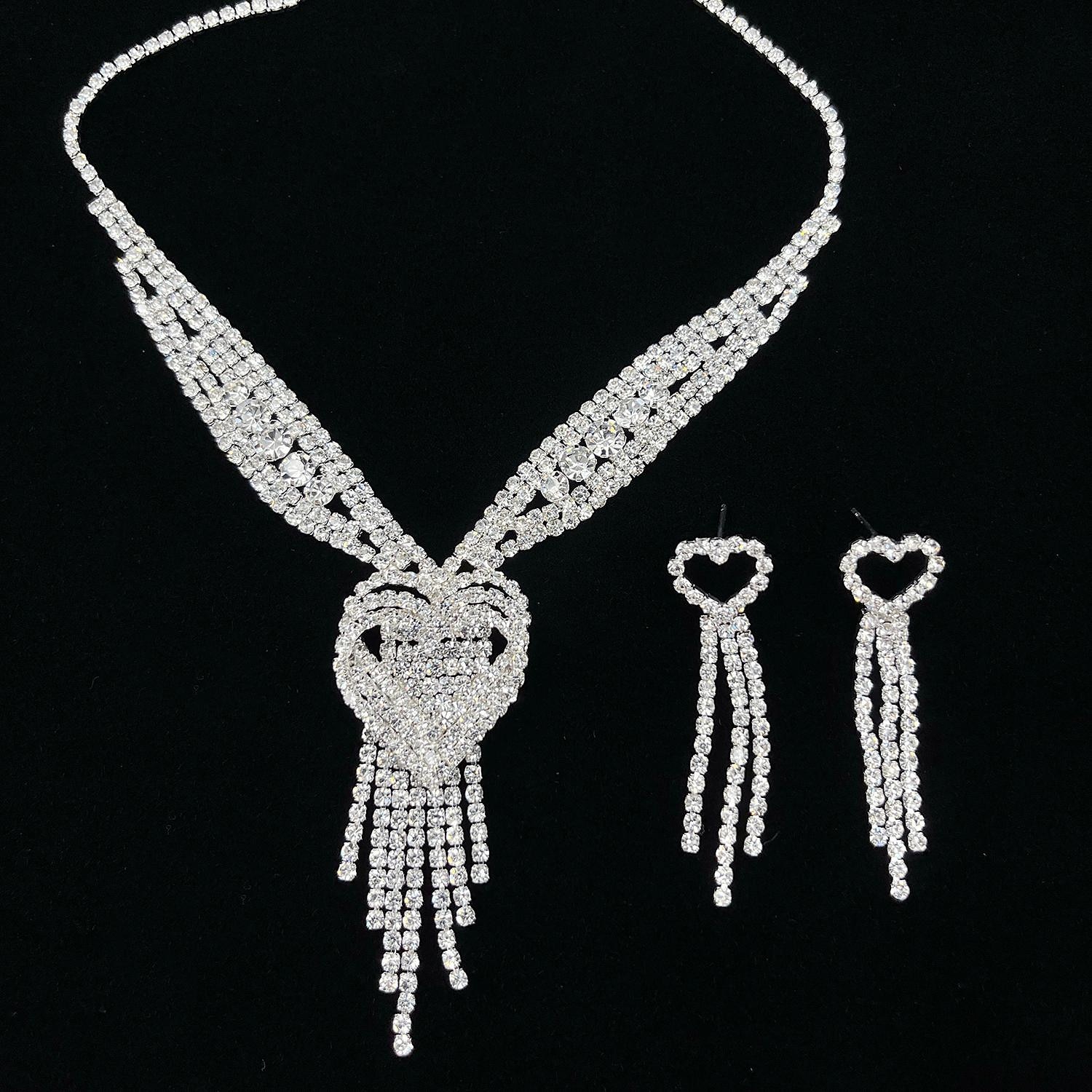 Bruidssieradensets 1 set Legering 1 Ketting Oorbellen Dames Modieus Gepersonaliseerde Luxe Kwastje Hart Sieraden set Voor Bruiloft Feest / Avond Lahja 2025 - $9.99 –P3