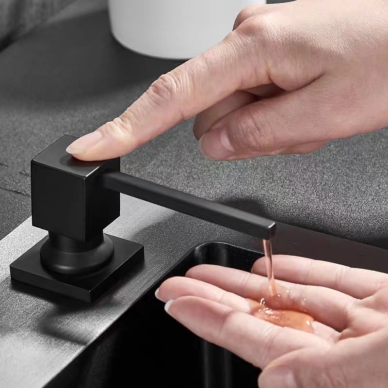 2026年 ソープディスペンサー ステンレススチール、カウンター下延長チューブキット付き、キッチンカウンタートップ内蔵シンクソープディスペンサー、17オンスボトル付き、ほとんどの石鹸容器22/26/28mmに適合します。  コレクション – $56.99 –P8