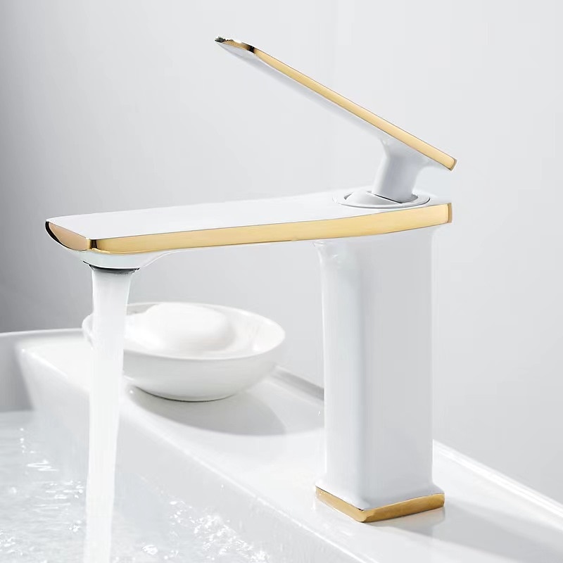 mitigeur lavabo mitigeur lavabo sur gorge, monobloc mitigeur céramique mitigeur lavabo avec flexible eau froide et eau chaude noir doré blanc chrome de 2025 ? $89.99 –P7