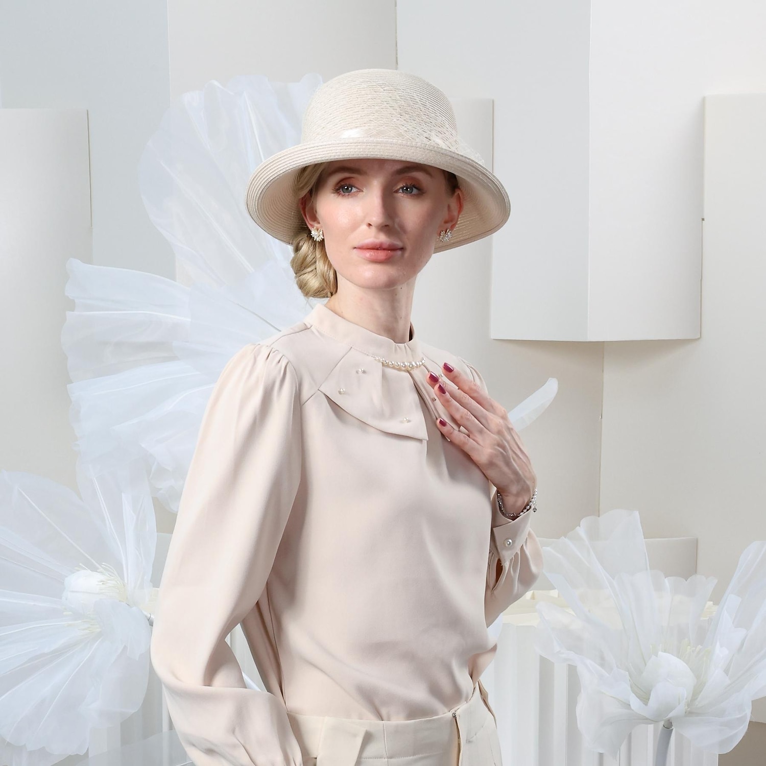 cappelli in fibra bombetta / cappello a cloche cappello a secchiello cappello floscio protezione solare classica da vacanza con copricapo in tulle copricapo del 2025 a $31.99 –P11