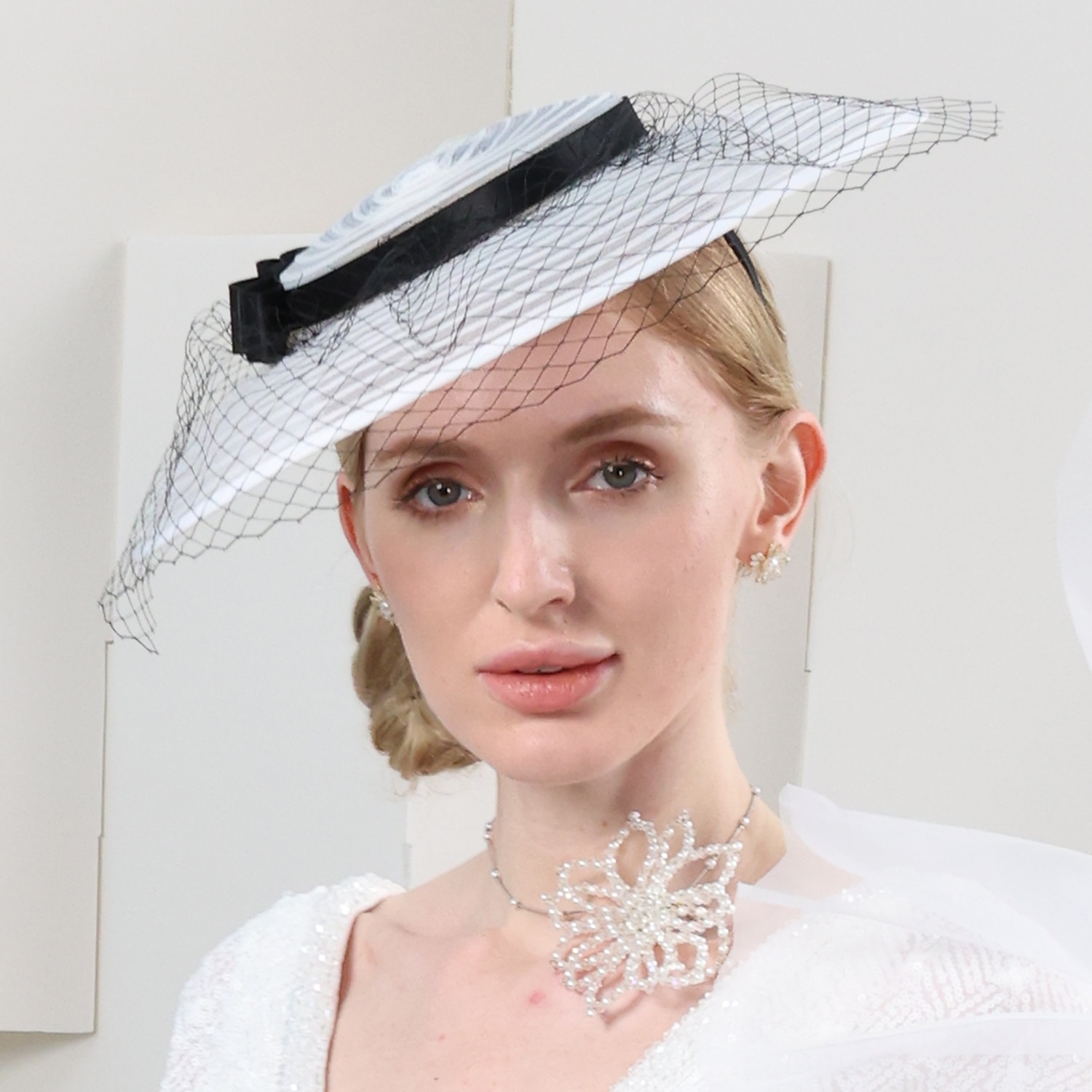 Sombreros de tul de fibra, sombrero de platillo, sombrero de copa, sombrero de velo, fiesta de noche, carrera de caballos, elegante, británico, con lazo, tocado 2026 - $40.99 –P5