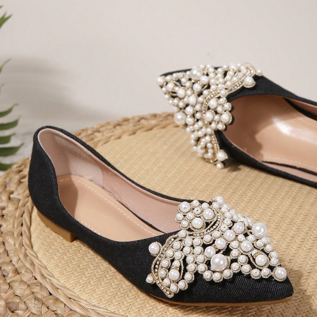 Hochzeitsschuhe für Braut, Brautjungfer, Damen, geschlossene Zehenpartie, spitze Zehenpartie, Aprikosenschwarze PU-Flats mit Imitationsperlenkristall, flacher Absatz, Hochzeit, Party, Valentinstag, eleganter Klassiker 2025 - $46.99 –P10