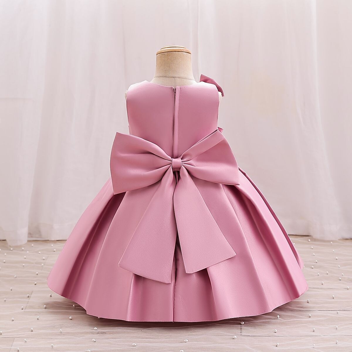 Batole Dívčí Šaty na párty Pevná barva Bez rukávů Výkon Svatební Kravatový uzel Roztomilý Princeznovské Polyester Midi Šaty na párty Léto Jaro 3-7 let Světlá růžová Rubínově červená Trávová zelená 2025 - $34.99 –P3