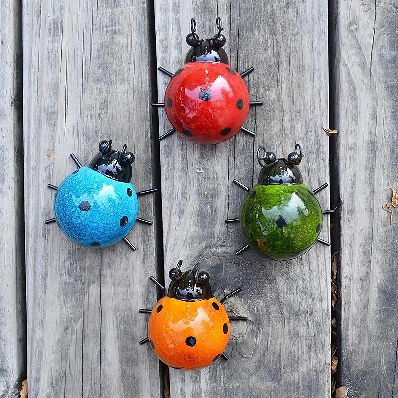 4 Stück Hummel-Wandkunst aus Metall, Kunsthandwerk, Ameisen-Metallskulptur, Gartenameisen-Dekoration, Wandbehang-Dekoration, Garten-Rasen-Dekoration, Innendekoration, farbenfrohe Außendekoration, niedliche Insektenskulptur, Gartendekoration 2025 - €21.99 –P10