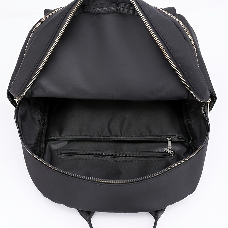 Sac à dos en nylon matelassé noir pour femme avec fermetures éclair dorées et poche avant cloutée – sac léger et élégant pour l'école, le travail ou un usage quotidien de 2025 ? $34.99 –P5