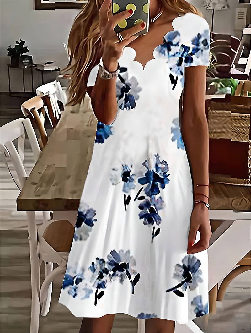 Robe Mini Femme Robe Décontractée Robe Petite Robe d'Été Robe Boule Vacances Décontractée Extérieur Vacances Quotidiennes Ajustement Normal Imprimé Floral Manches Courtes Col en Cœur Blanc Bleu de 2025 ? $35.99 –P2